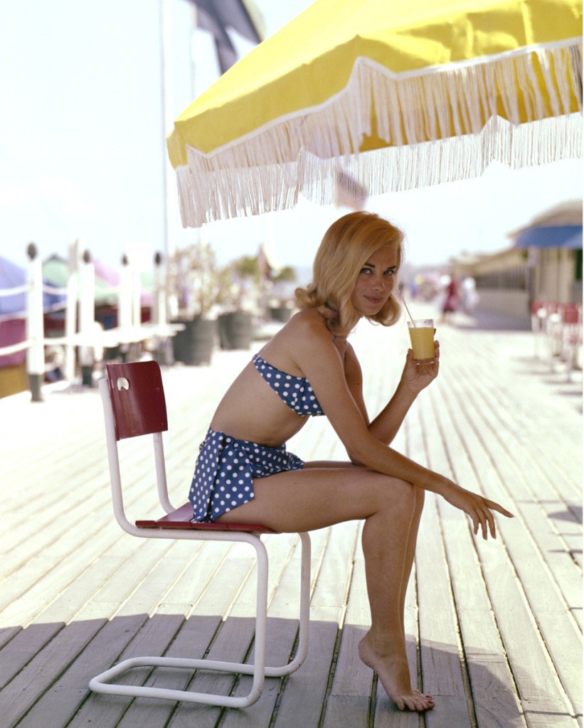 821x1024, 137 Kb / , , , , Pin up Deauville by Georges Dambier, 1959, , , 