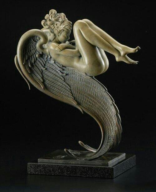 500x615, 33 Kb / Michael Parkes, ангел Августа, скульптура