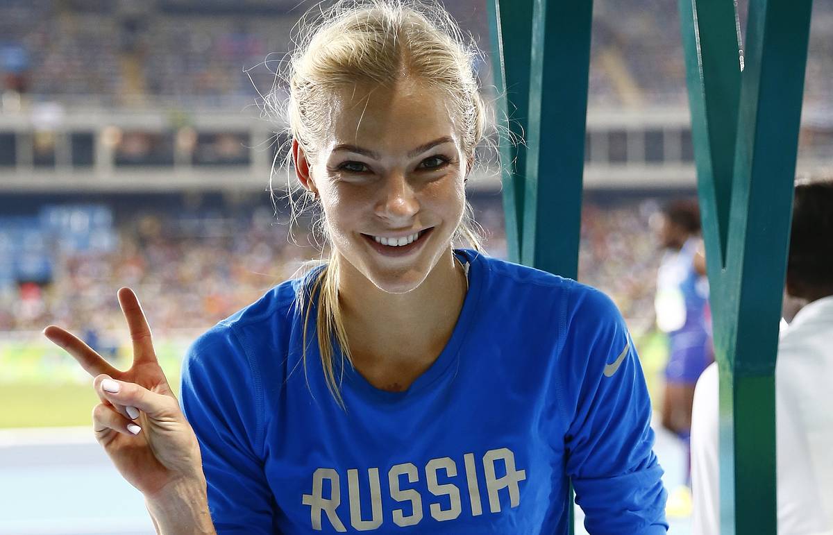 1200x771, 100 Kb / блондинка, улыбка, Дарья Клишина, победа, россия