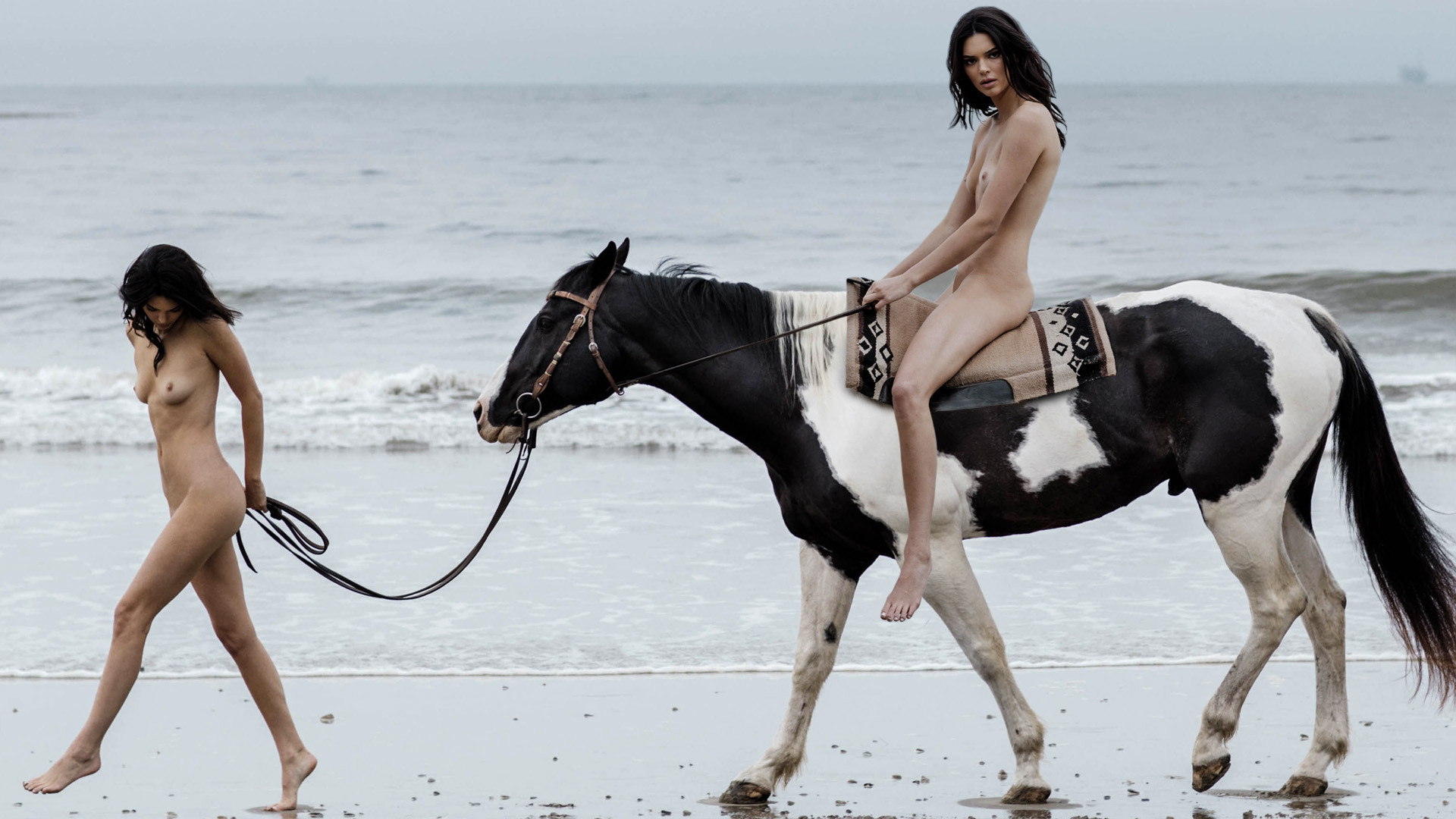 1920x1080, 320 Kb / голая, верхом, конь, лошадь, берег, Kendall Jenner