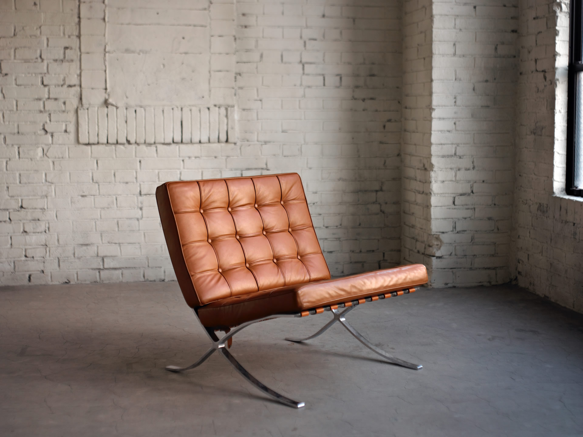 1920x1441, 261 Kb / кресло, кожа, стенка, кирпич, Mies van der Rohe