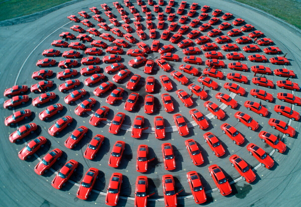 1200x826, 422 Kb / автомобиль, классика, ретро, Porsche, красный, спираль