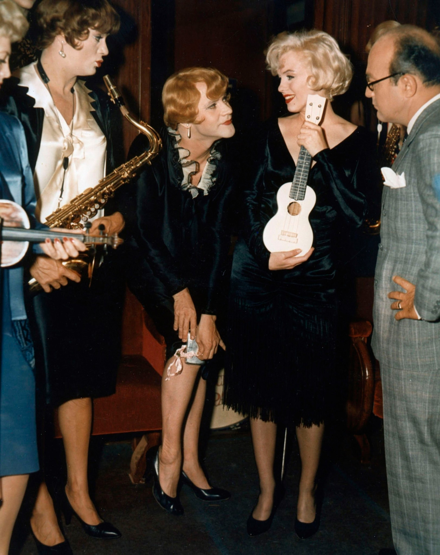 1500x1890, 604 Kb / Marilyn Monroe, Tony Curtis, Jack Lemmon, Some Like It Hot