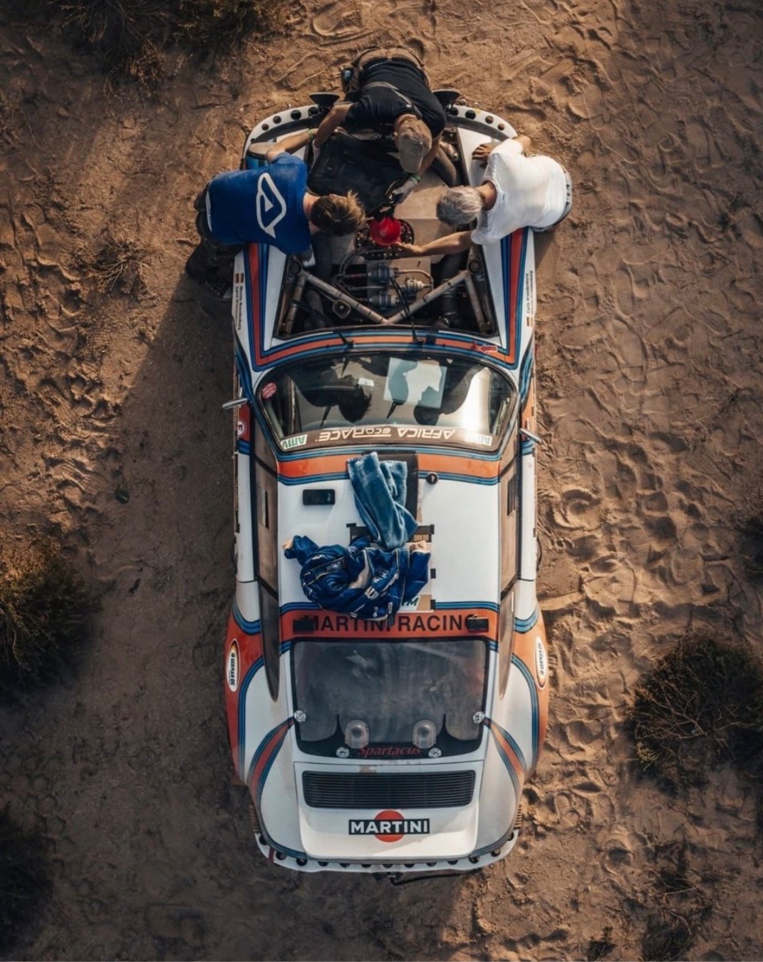 1071x1349, 395 Kb / , , , Porsche, , , , martini