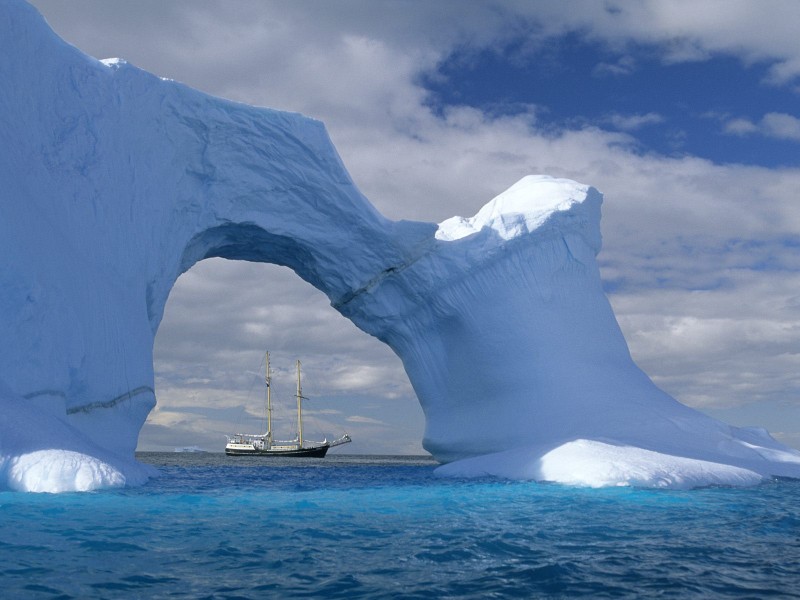 800x600, 87 Kb / антарктида, корабль, лед, вода