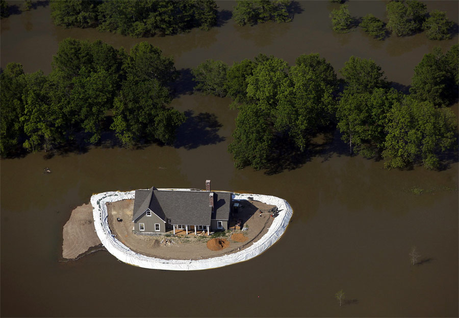 900x623, 119 Kb / дом, наводнение