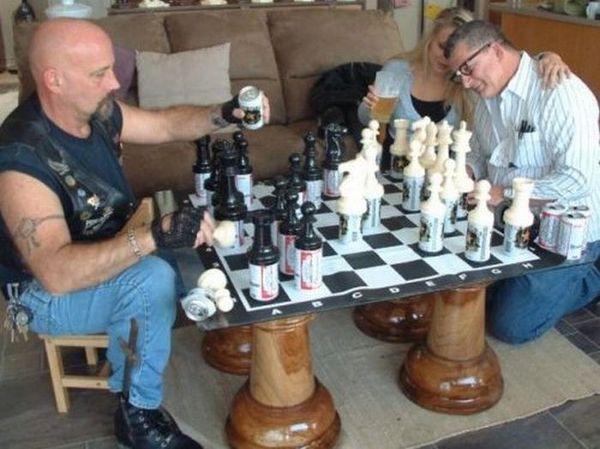 600x449, 50 Kb / пиво, шахматы