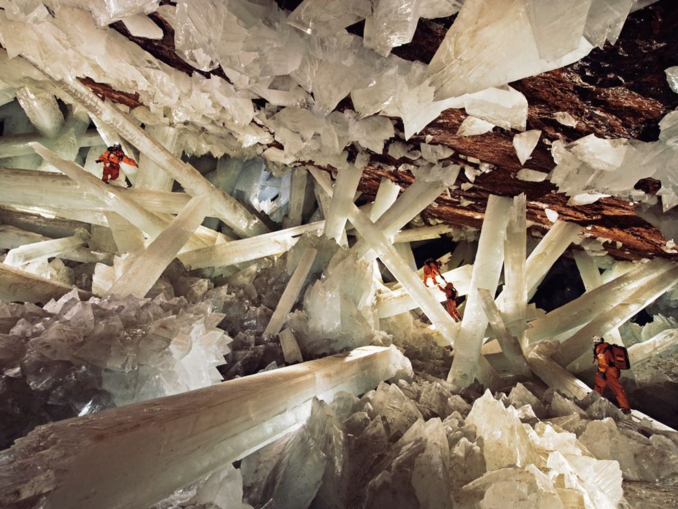 989x742, 160 Kb / пещера, кристаллы