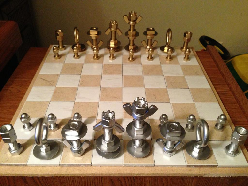 1024x768, 99 Kb / шахматы, болты, гайки