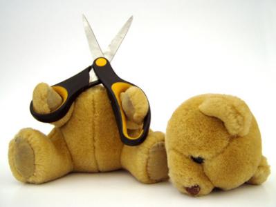 399x300, 12 Kb / ножницы, медведь, самоубийство, игрушка