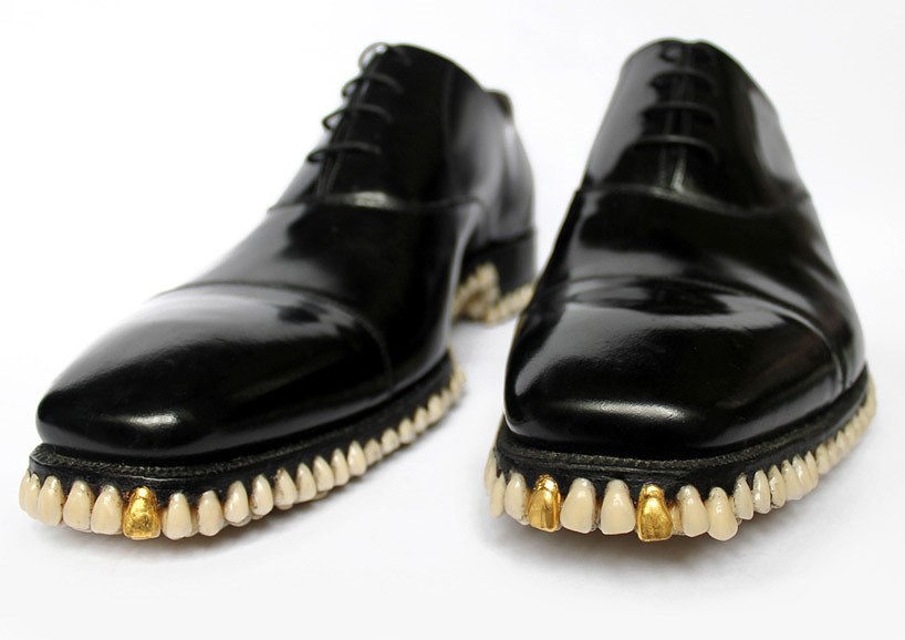 818x578, 53 Kb / ботинки, зубы