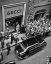 Нью-Йорк, 1953, магазин, толпа, Гучи