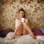 Алина Малин, кровать, чашка, блузка, обои, ArtofdanPhotography